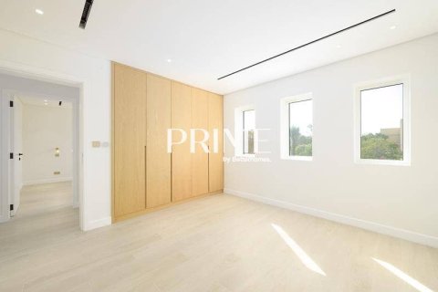 Villa en Arabian Ranches, Dubai, 5 dormitorios, 395 m², № 24346 - foto 2
