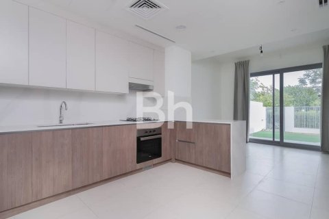 Townhouse in Tilal Al Ghaf, Dubai 3 bedrooms, 200 sq.m. № 24347 - photo 3