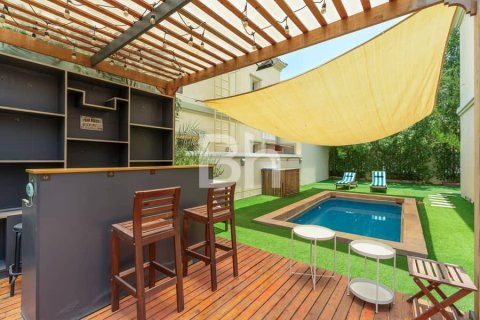 Villa in Jumeirah Village Triangle, Dubai 5 bedrooms, 358 sq.m. № 24345 - photo 16