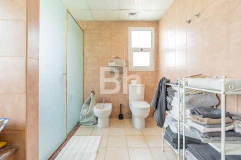 Villa in Jumeirah Village Triangle, Dubai 5 bedrooms, 358 sq.m. № 24345 - photo 4