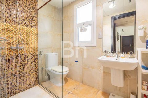 Villa in Jumeirah Village Triangle, Dubai 5 bedrooms, 358 sq.m. № 24345 - photo 2