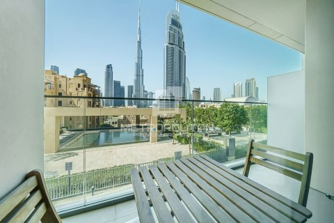 Купить квартиру в Burj Royale, Даунтаун Дубай (Даунтаун Бурдж Дубай), Дубай: 2 спальни, 100м², № 15175 - фото 2