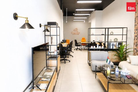 Tienda en Meydan, Dubai, 69.9 m², № 137586 - foto 4