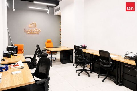 Tienda en Meydan, Dubai, 69.9 m², № 137586 - foto 7