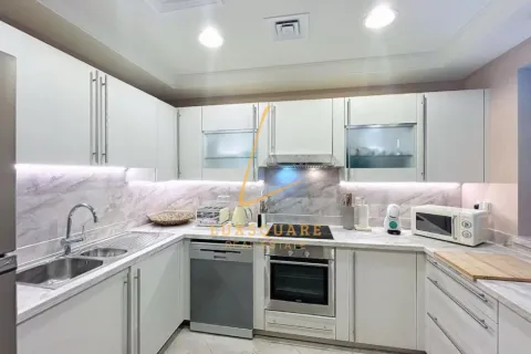 Apartamento en Golden Mile, Palm Jumeirah, Dubai, 1 dormitorio, 121 m², № 84406 - foto 5