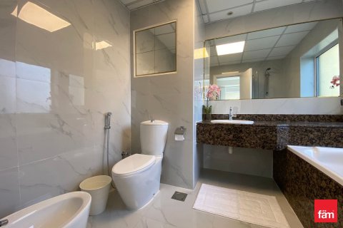 Apartamento en Dubai, 2 dormitorios, 120.8 m², № 89625 - foto 26