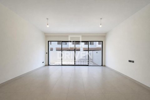 Townhouse in Damac Lagoons, Dubai 5 bedrooms, 197.98 sq.m. № 137018 - photo 3