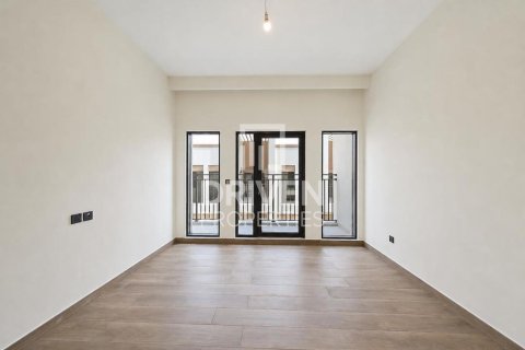 Townhouse in Damac Lagoons, Dubai 5 bedrooms, 197.98 sq.m. № 137018 - photo 16