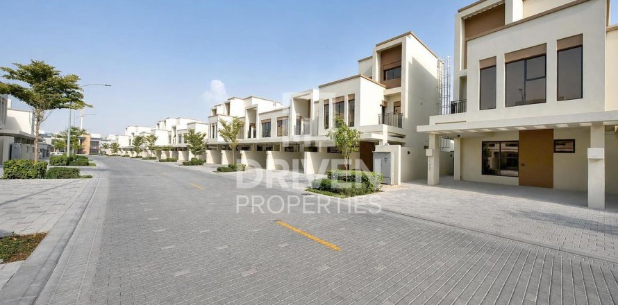 Townhouse in Damac Lagoons, Dubai 5 bedrooms, 197.98 sq.m. № 137018