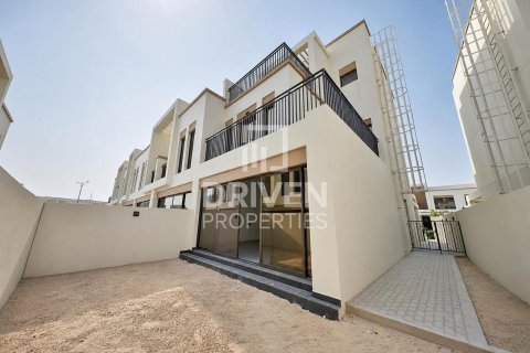 Townhouse in Damac Lagoons, Dubai 5 bedrooms, 197.98 sq.m. № 137018 - photo 26