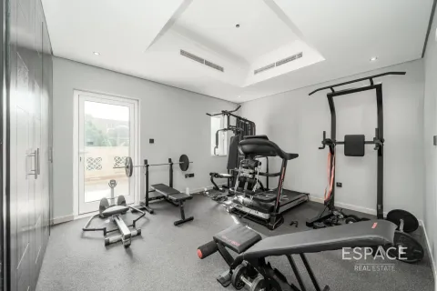 Villa in Al Furjan, Dubai 5 bedrooms, 503 sq.m. № 61527 - photo 13