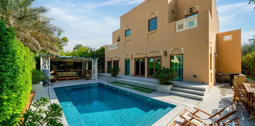 Villa in Al Furjan, Dubai 5 bedrooms, 503 sq.m. № 61527