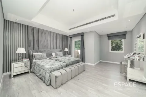 Villa in Al Furjan, Dubai 5 bedrooms, 503 sq.m. № 61527 - photo 11