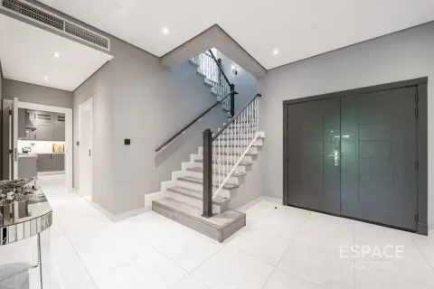 Villa in Al Furjan, Dubai 5 bedrooms, 503 sq.m. № 61527 - photo 7