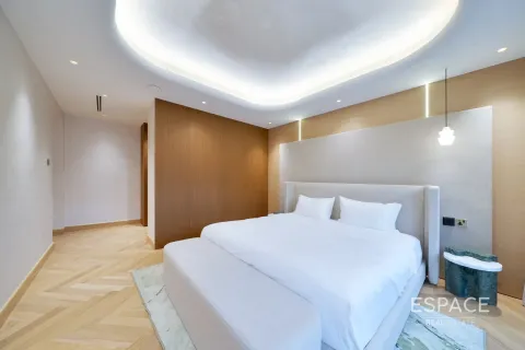 Villa in Meadows, Dubai 4 bedrooms, 332 sq.m. № 61511 - photo 15