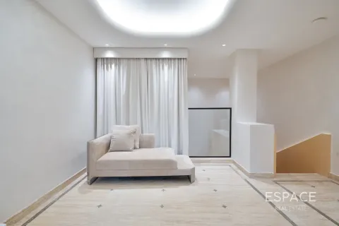 Villa in Meadows, Dubai 4 bedrooms, 332 sq.m. № 61511 - photo 13