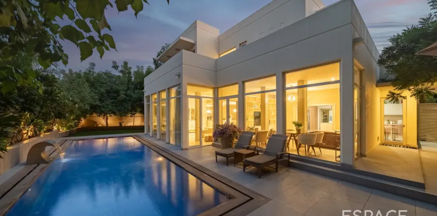 Вилла в Арабиан Ранчес, Дубай, 5 спален, 512м², № 61525