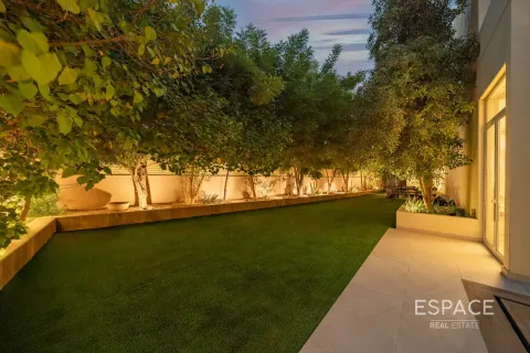 Купить виллу в Арабиан Ранчес, Дубай: 5 спален, 512м², № 61525 - фото 14