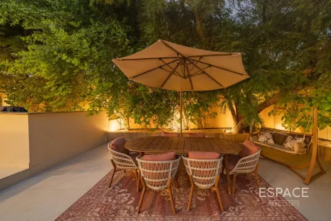 Купить виллу в Арабиан Ранчес, Дубай: 5 спален, 512м², № 61525 - фото 13