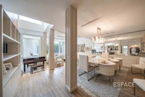 Купить виллу в Арабиан Ранчес, Дубай: 5 спален, 512м², № 61525 - фото 5