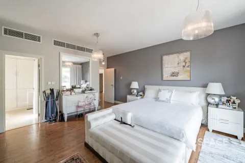 Купить виллу в Арабиан Ранчес, Дубай: 5 спален, 512м², № 61525 - фото 8