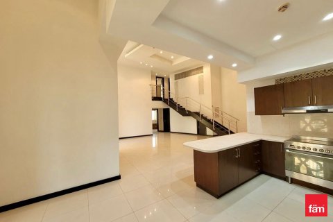 Apartment in Dubai 2 bedrooms, 151.2 sq.m. № 60395 - photo 6