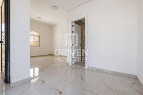 Villa in Al Khawaneej, Dubai 5 bedrooms, 767.66 sq.m. № 129376 - photo 26