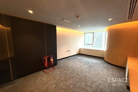 Снять в аренду офис в Джумейра Лейк Тауэрс, Дубай: 504м², № 78162 - фото 15