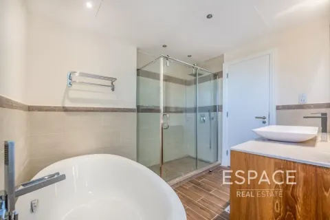 Villa en Victory Heights, Dubai Sports City, Dubai, 5 dormitorios, 446 m², № 78160 - foto 9