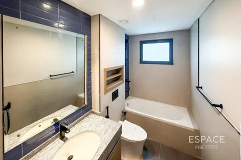 Adosado en Damac Lagoons, Dubai, 4 dormitorios, 211 m², № 78158 - foto 12