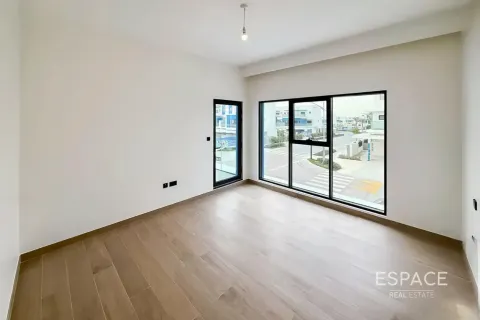 Adosado en Damac Lagoons, Dubai, 4 dormitorios, 211 m², № 78158 - foto 13