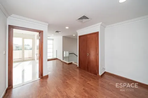 Villa in Saheel, Arabian Ranches, Dubai 3 bedrooms, 294 sq.m. № 78161 - photo 8