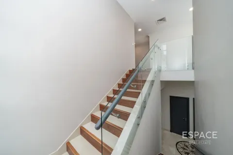 Villa in Saheel, Arabian Ranches, Dubai 3 bedrooms, 294 sq.m. № 78161 - photo 3