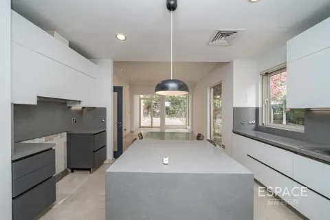 Villa in Saheel, Arabian Ranches, Dubai 3 bedrooms, 294 sq.m. № 78161 - photo 2