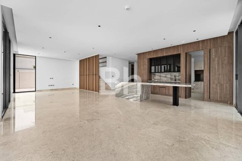 Снять в аренду виллу в Tilal Al Ghaf, Дубай: 5 спален, 688м², № 57968 - фото 4
