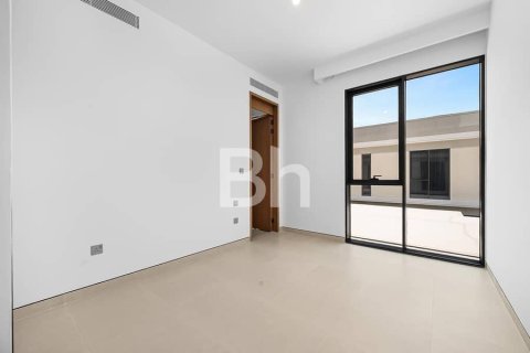 Снять в аренду виллу в Tilal Al Ghaf, Дубай: 5 спален, 688м², № 57968 - фото 1