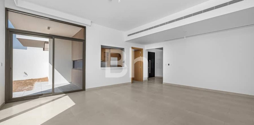 Villa en Al Furjan, Dubai, 4 dormitorios, 366 m², № 57969