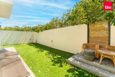Townhouse in Dubai 4 bedrooms, 260.7 sq.m. № 112782 - photo 21