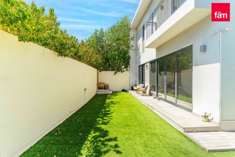 Townhouse in Dubai 4 bedrooms, 260.7 sq.m. № 112782 - photo 22