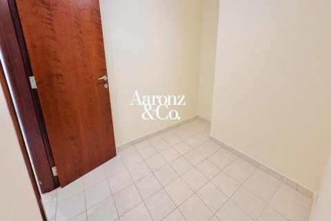 Apartment in Jumeirah Beach Residence, Dubai 3 bedrooms, 242 sq.m. № 138132 - photo 20