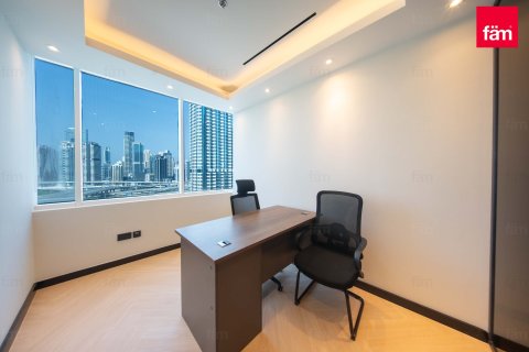 Bureau à Dubai, 163.7 m², № 84883 - photo 5