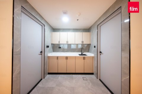 Bureau à Dubai, 163.7 m², № 84883 - photo 12