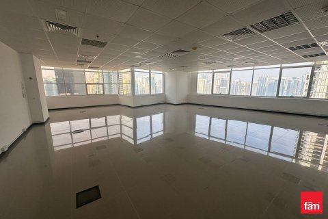 Bureau à Dubai, 102.7 m², № 84885 - photo 11