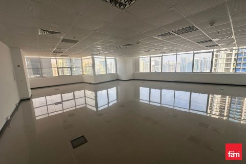 Bureau à Dubai, 102.7 m², № 84885 - photo 12