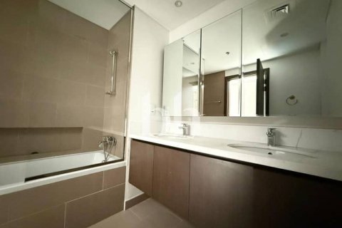 Apartment in Dubai Creek Harbour (The Lagoons), Dubai 2 bedrooms, 107 sq.m. № 56373 - photo 16