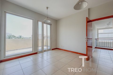 Снять в аренду виллу в Арабиан Ранчес, Дубай: 3 спальни, 299м², № 13539 - фото 16