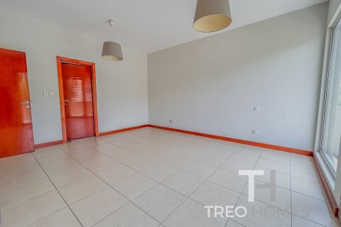 Снять в аренду виллу в Арабиан Ранчес, Дубай: 3 спальни, 299м², № 13539 - фото 14