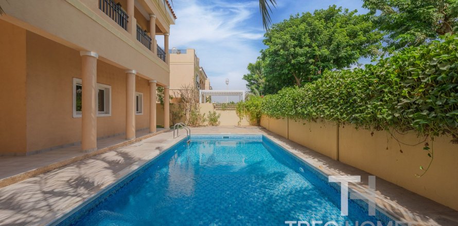 Villa à The Villa, Dubai, 5 chambres, 557 m², № 13546