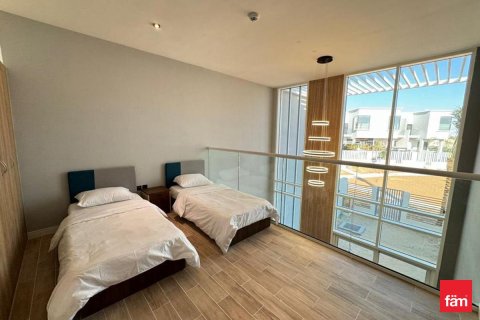 Townhouse in Dubai 2 bedrooms, 121.9 sq.m. № 52277 - photo 12