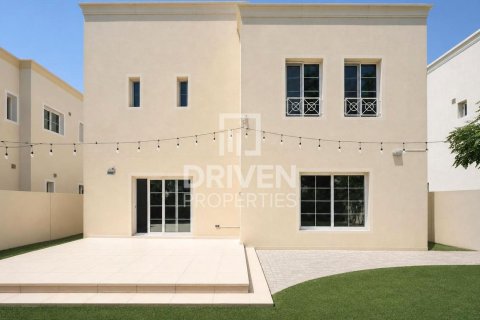 Villa à The Lakes, Dubai, 3 chambres, 436.74 m², № 129901 - photo 12